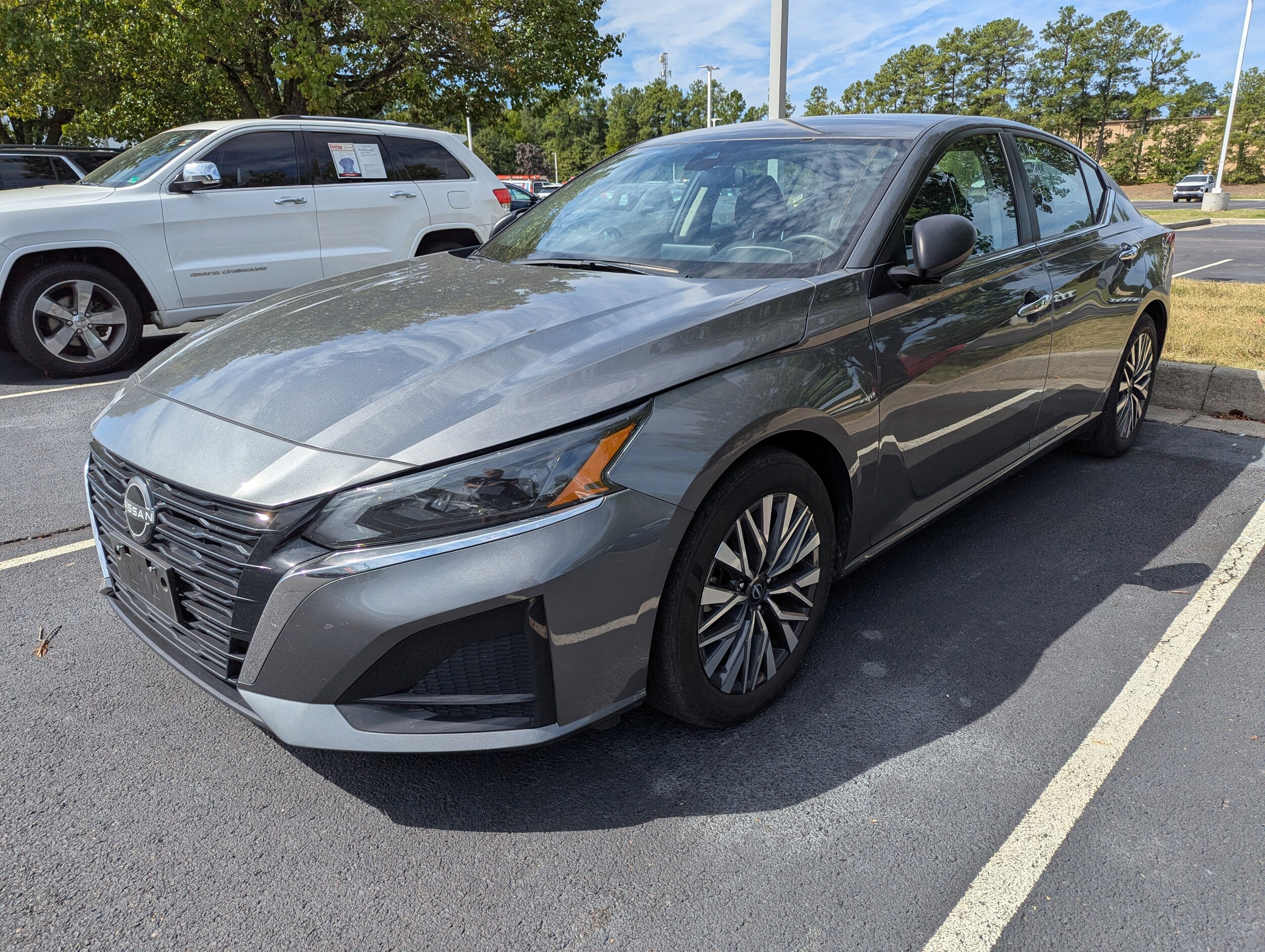 2024 Nissan Altima 2.5 SV photo 3