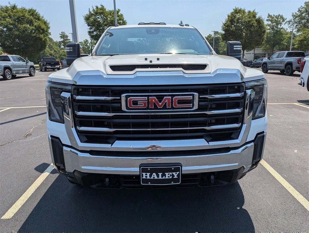 New 2025 GMC Sierra 2500 HD SLE Truck