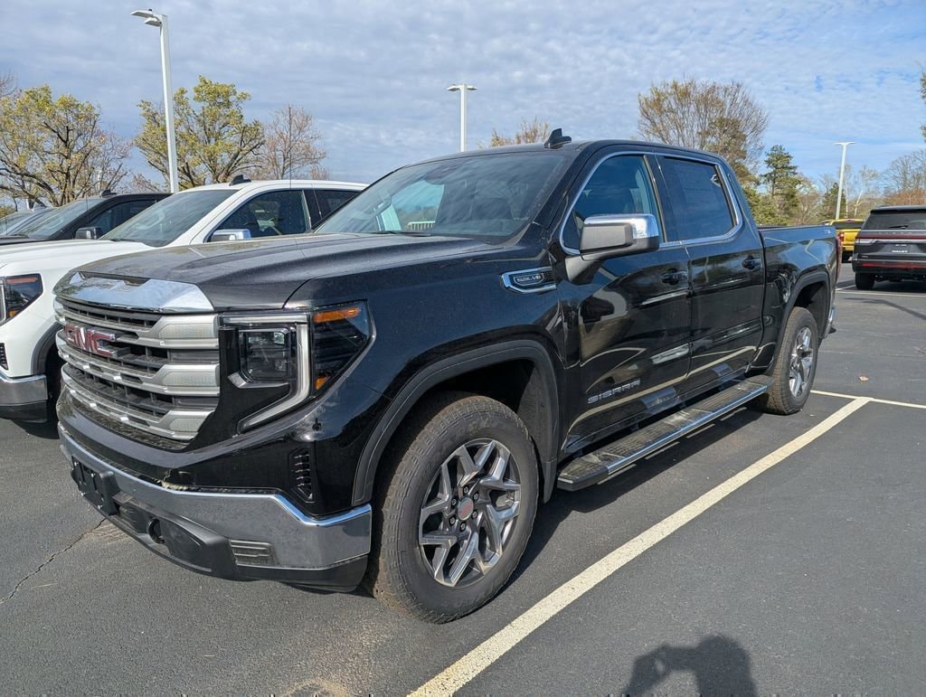 2026 GMC Sierra 1500 SLE - Photo 4