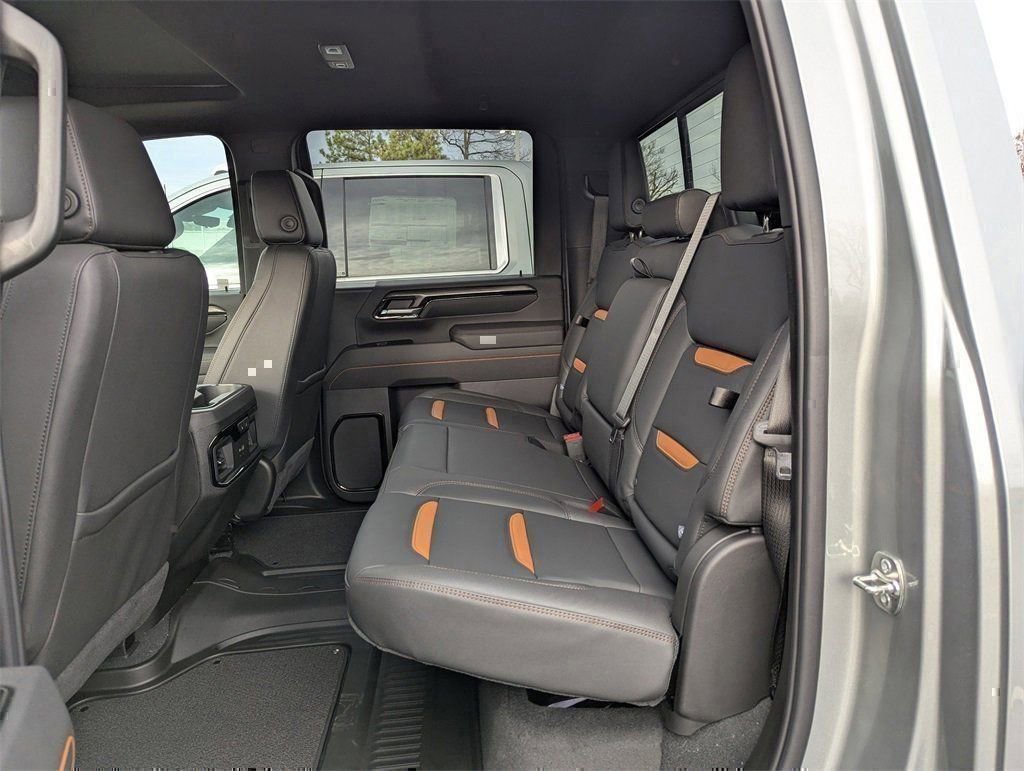 2026 GMC Sierra 2500HD AT4 - Photo 13