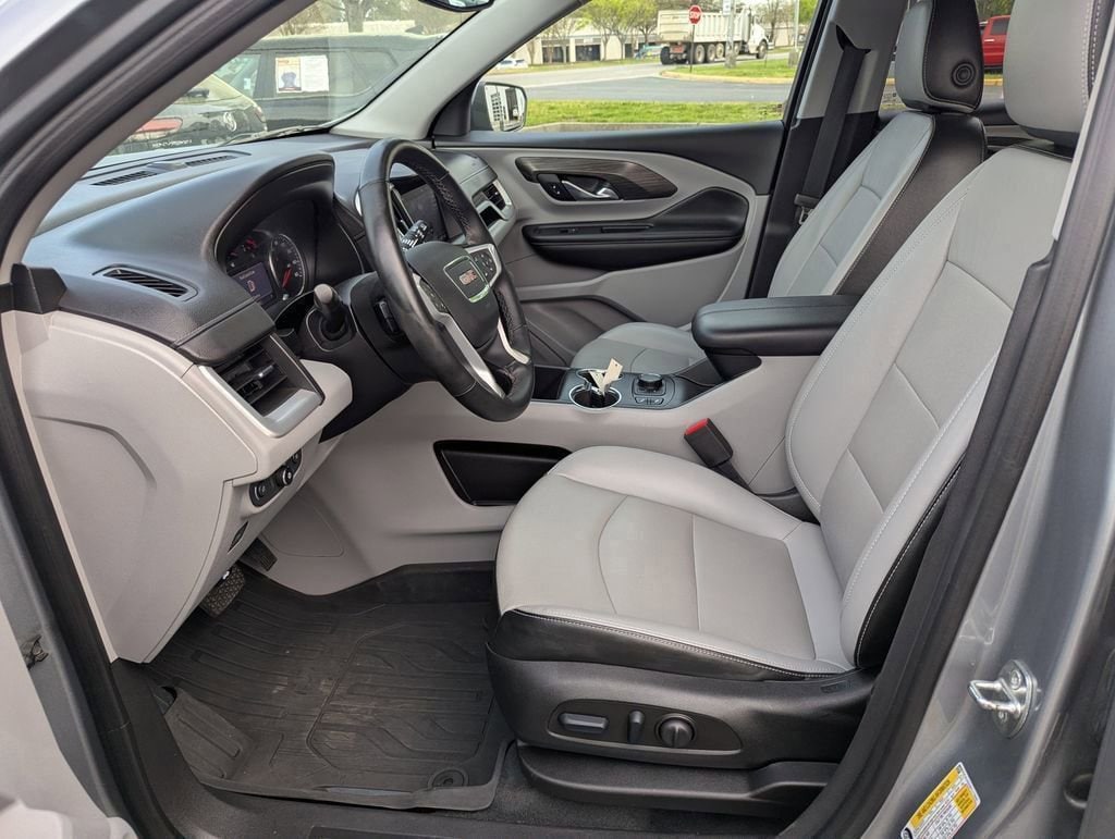 2023 GMC Terrain SLT - Photo 13