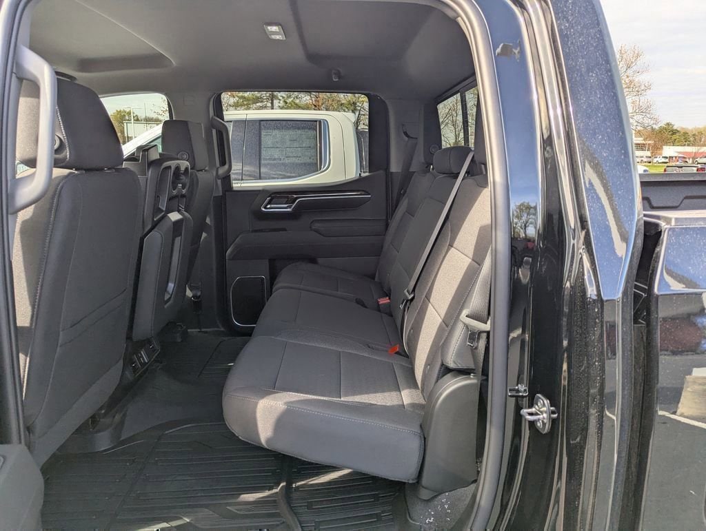 2026 GMC Sierra 1500 SLE - Photo 14