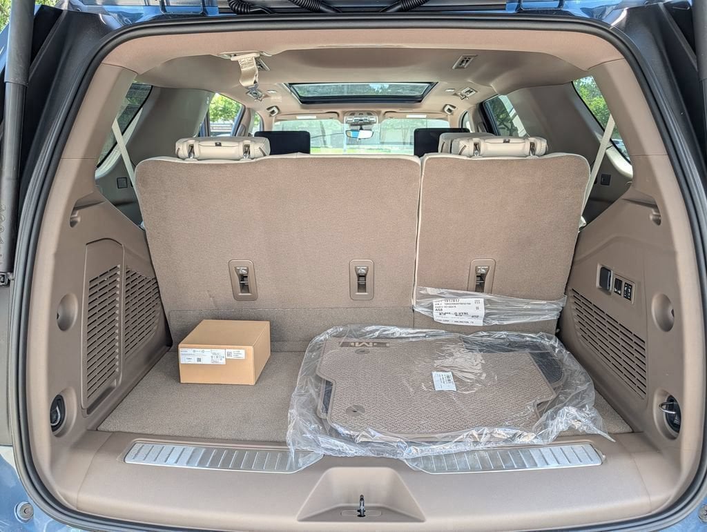 2026 GMC Yukon Denali - Photo 15