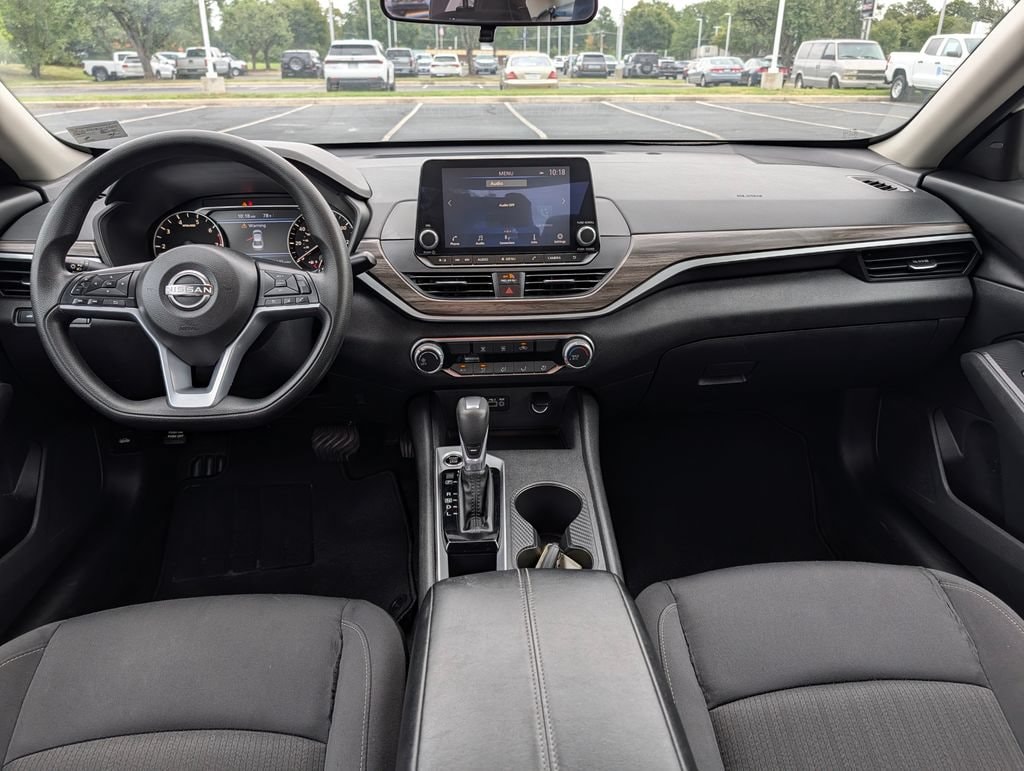 Used 2025 Nissan Altima SV