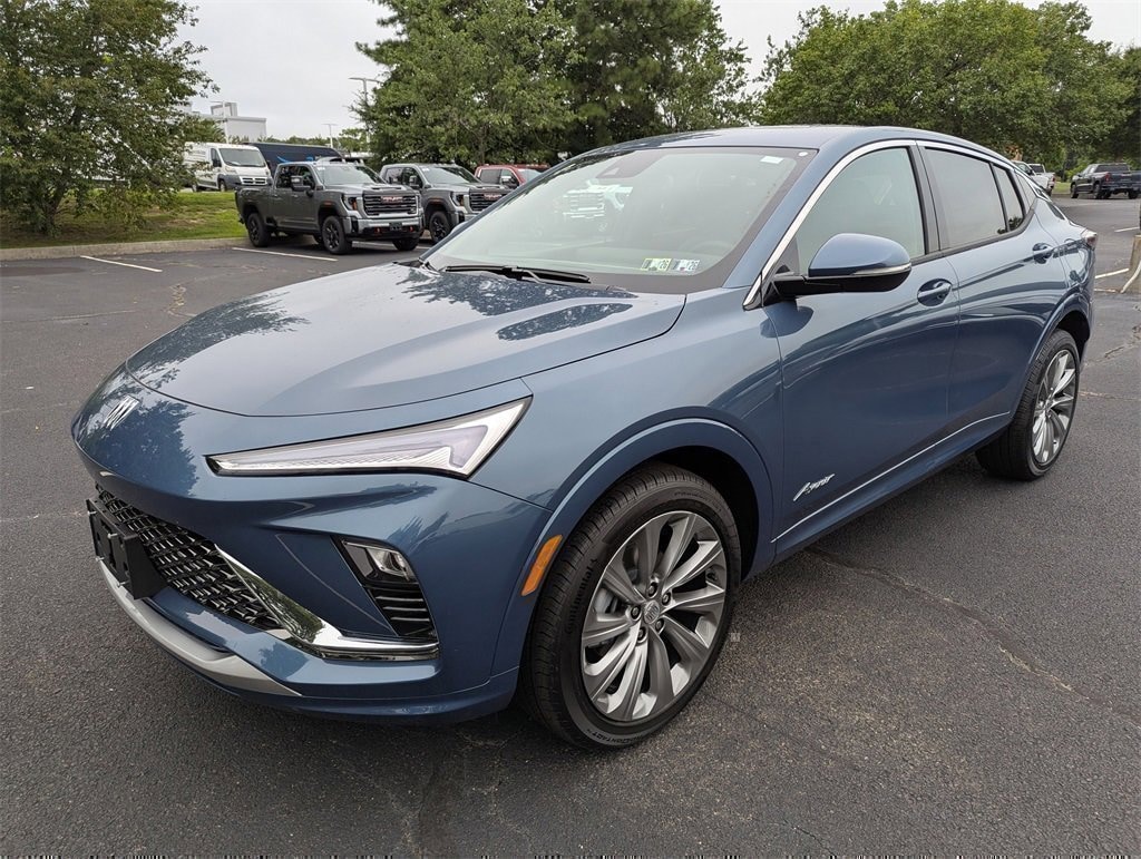 New 2025 Buick Envista Avenir SUV