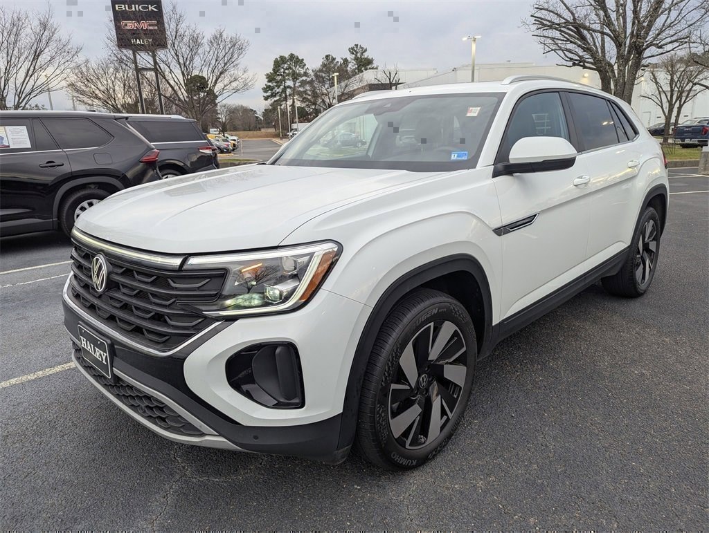Used 2024 Volkswagen Atlas Cross Sport 2.0T SE w/Technology SUV
