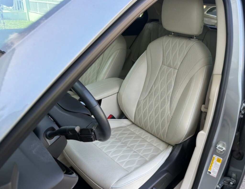 Used 2023 Buick Envision Avenir SUV