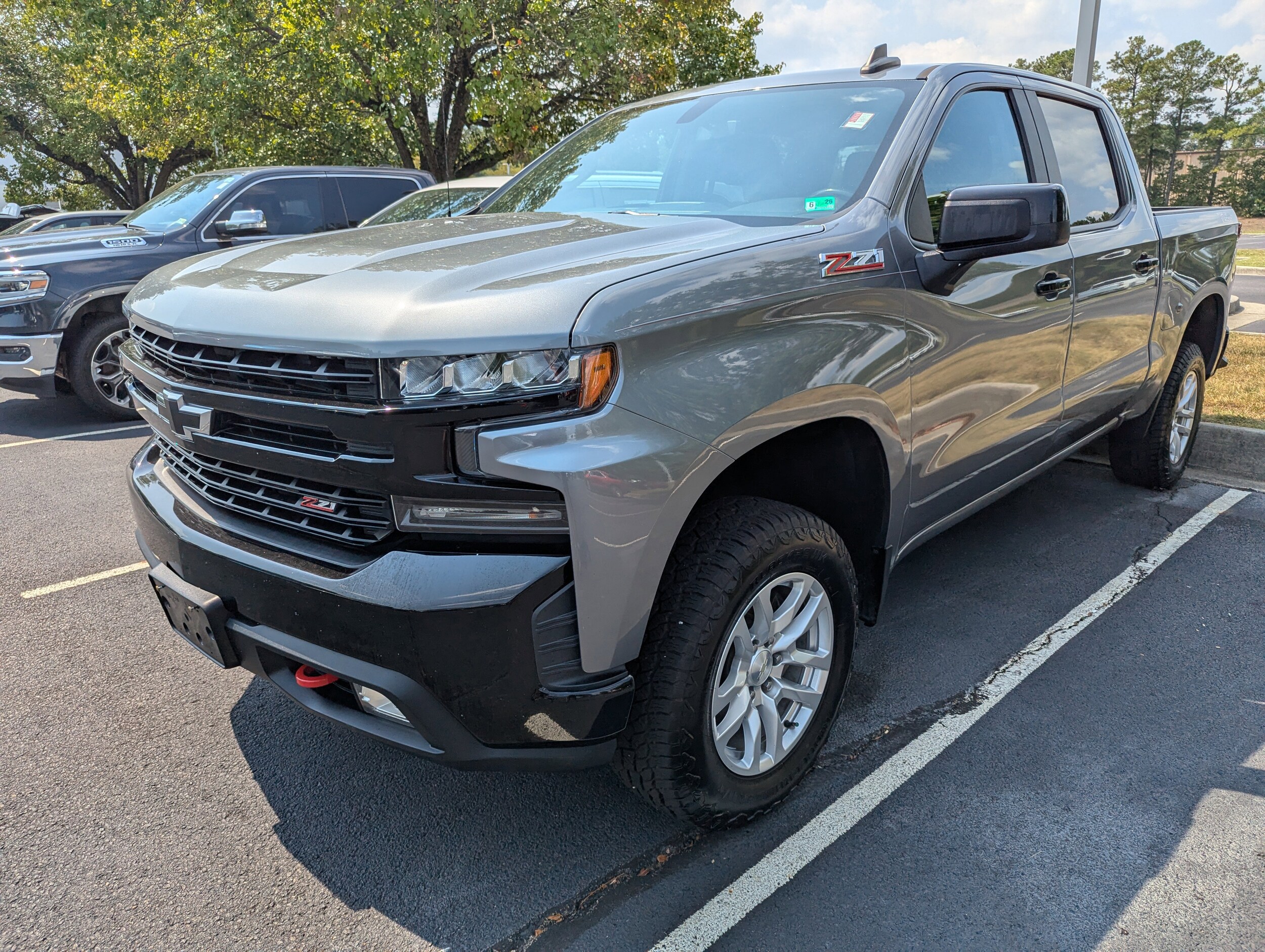 2019 Chevrolet Silverado 1500 LT Trail Boss photo 3