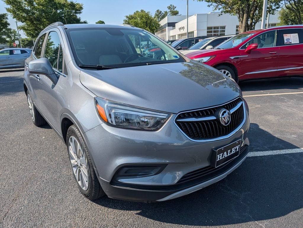 2020 Buick Encore Preferred's photo