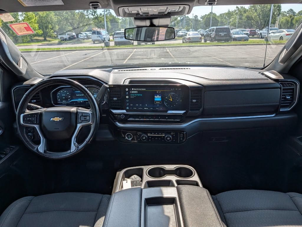Used 2022 Chevrolet Silverado 1500 LT Truck