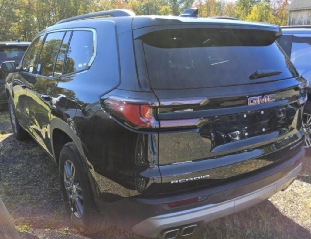 Used 2025 GMC Acadia Elevation SUV