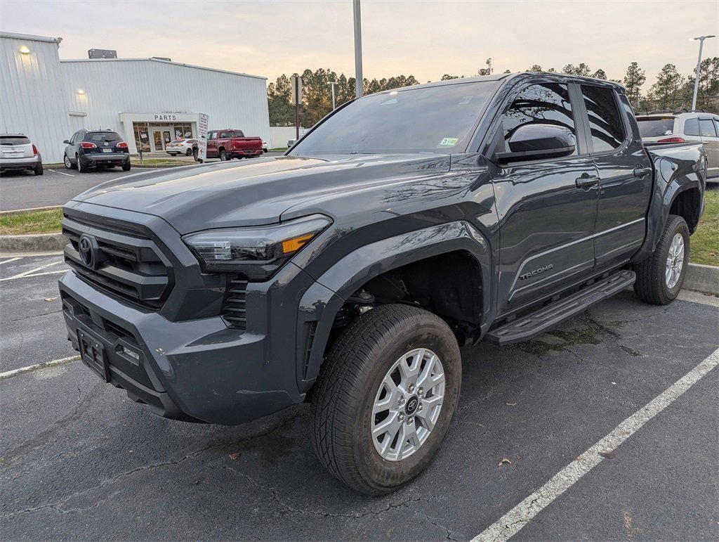 2024 Toyota Tacoma SR5 photo 3