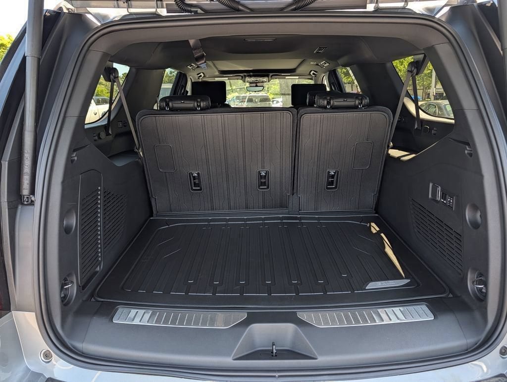 2026 GMC Yukon XL Denali - Photo 15