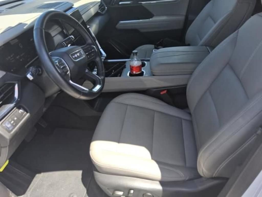 Used 2026 GMC Acadia Elevation SUV