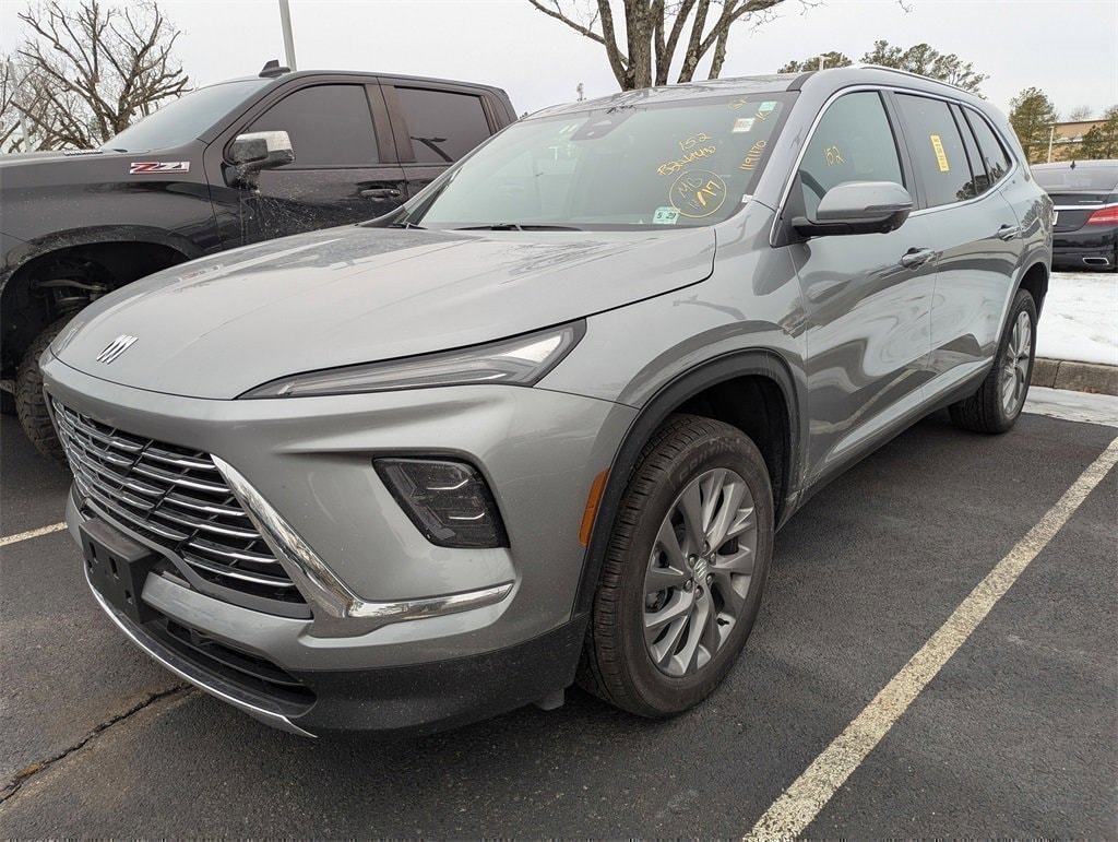 Used 2025 Buick Enclave Preferred SUV