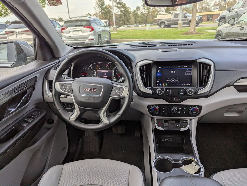 2023 GMC Terrain SLT - Photo 11