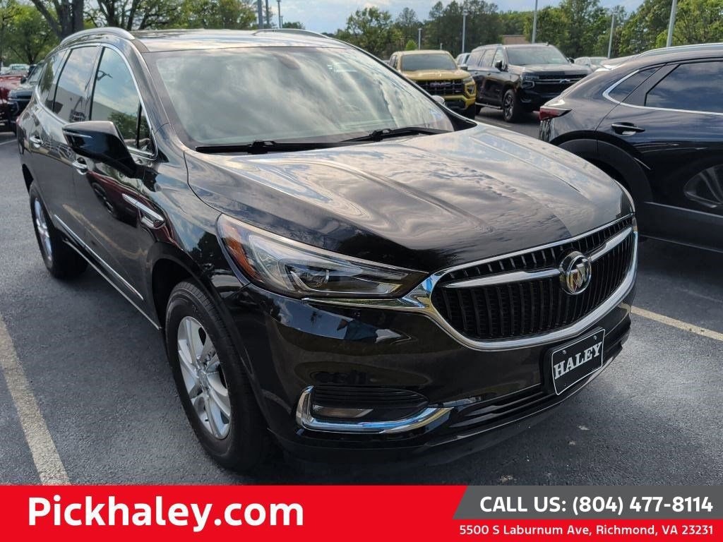 2018 Buick Enclave Essence's photo