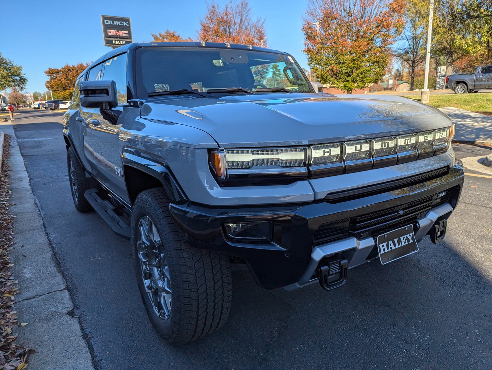 2025 Gmc Hummer EV SUV photo 2