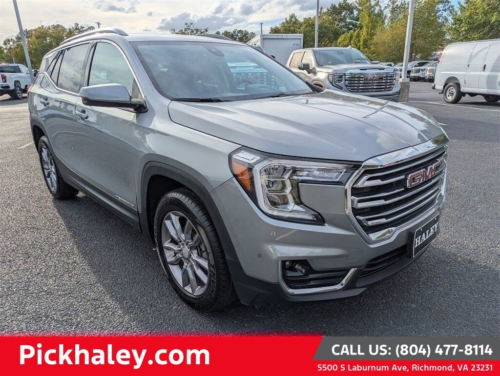 Used 2024 GMC Terrain SLT SUV
