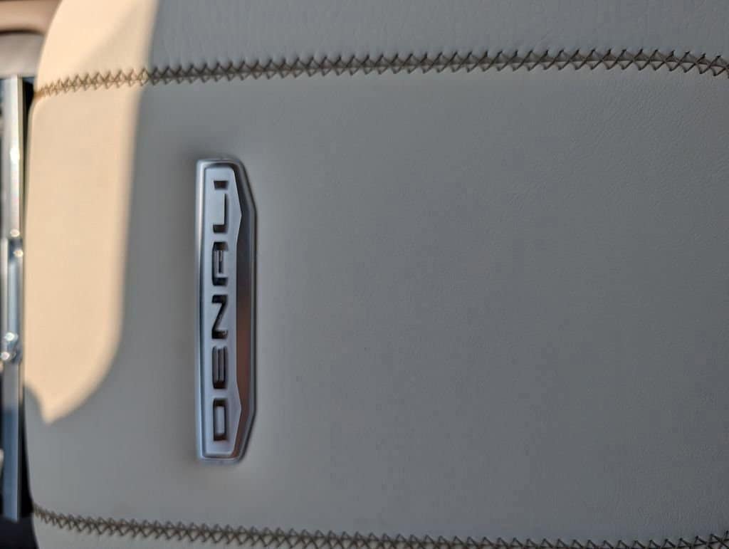 2026 GMC Yukon Denali - Photo 20