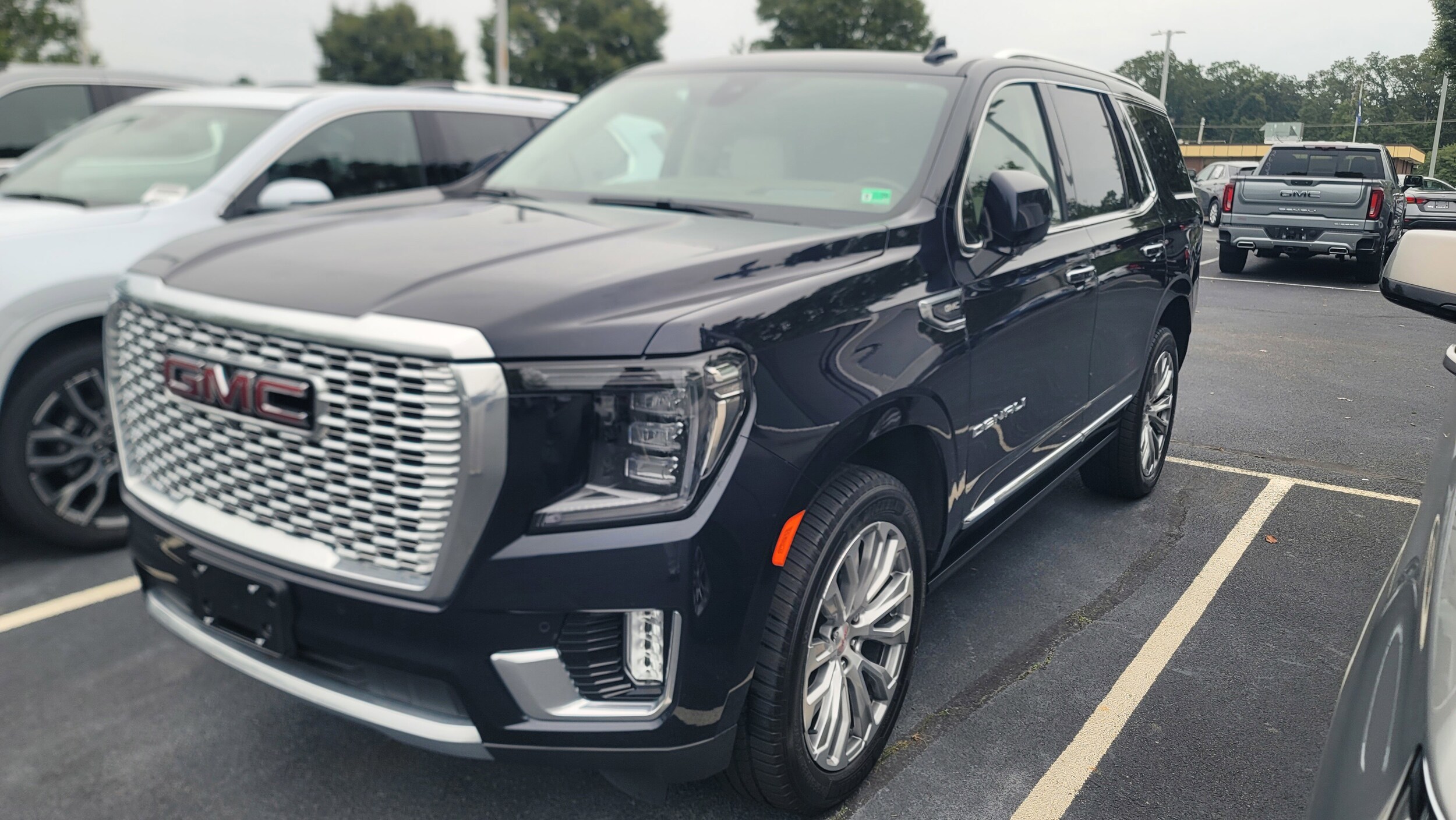 2022 Gmc Yukon Denali photo 3