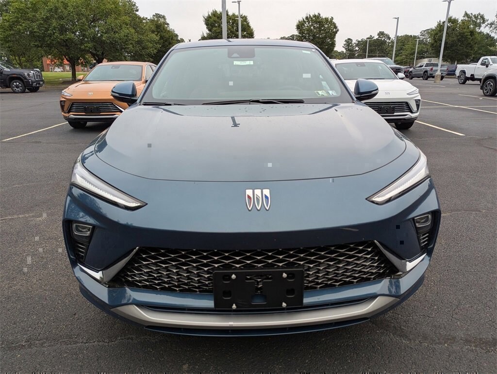 New 2025 Buick Envista Avenir SUV