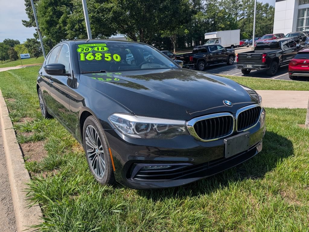 2018 BMW 5 Series 530i xDrive Sedan's photo
