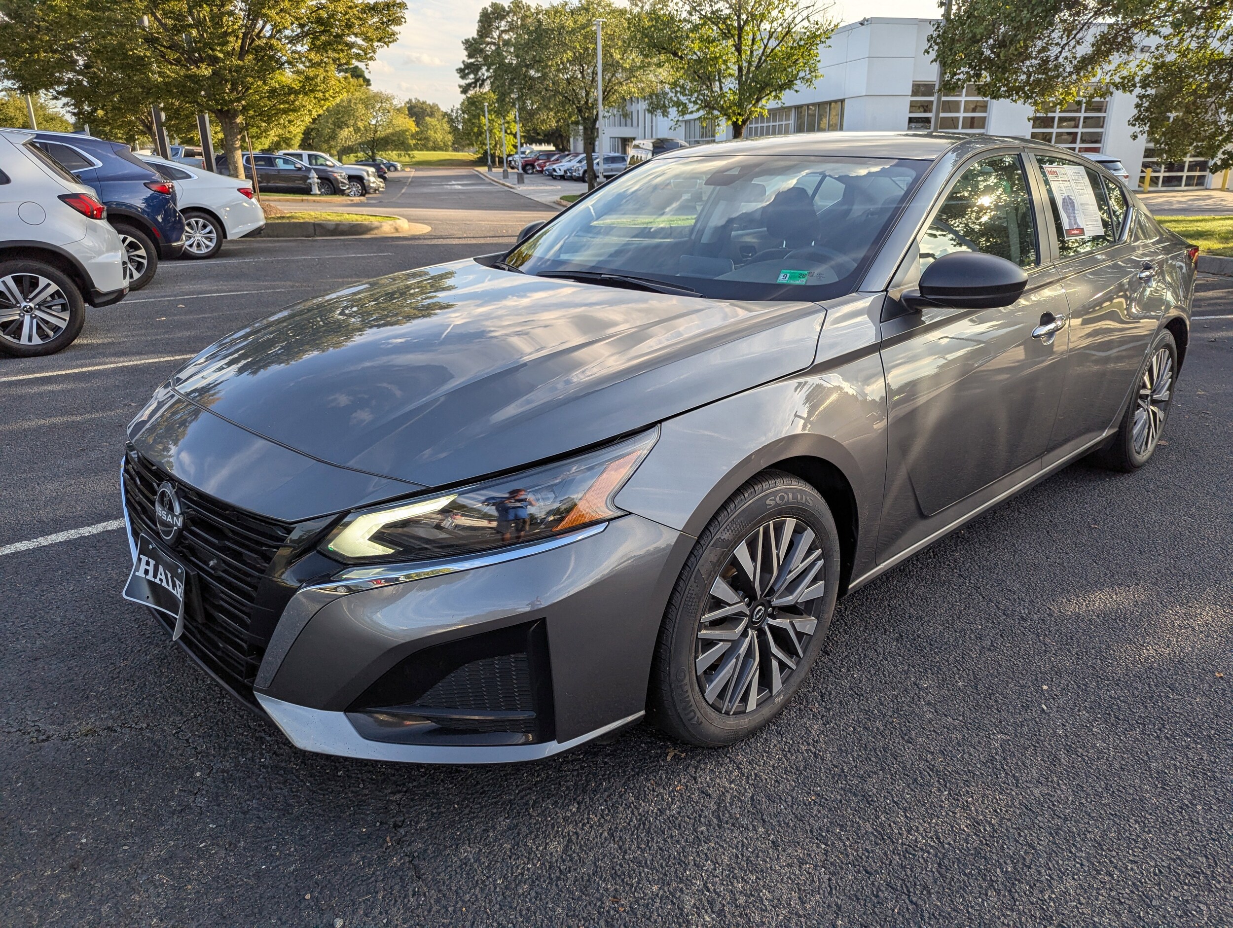2024 Nissan Altima 2.5 SV photo 4