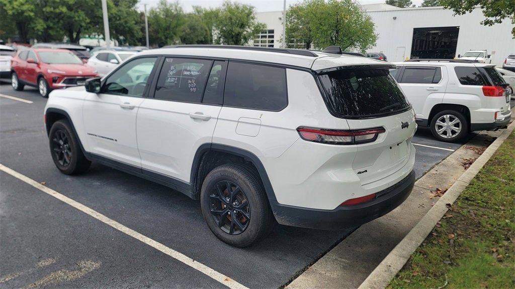 2024 Jeep Grand Cherokee Altitude photo 4