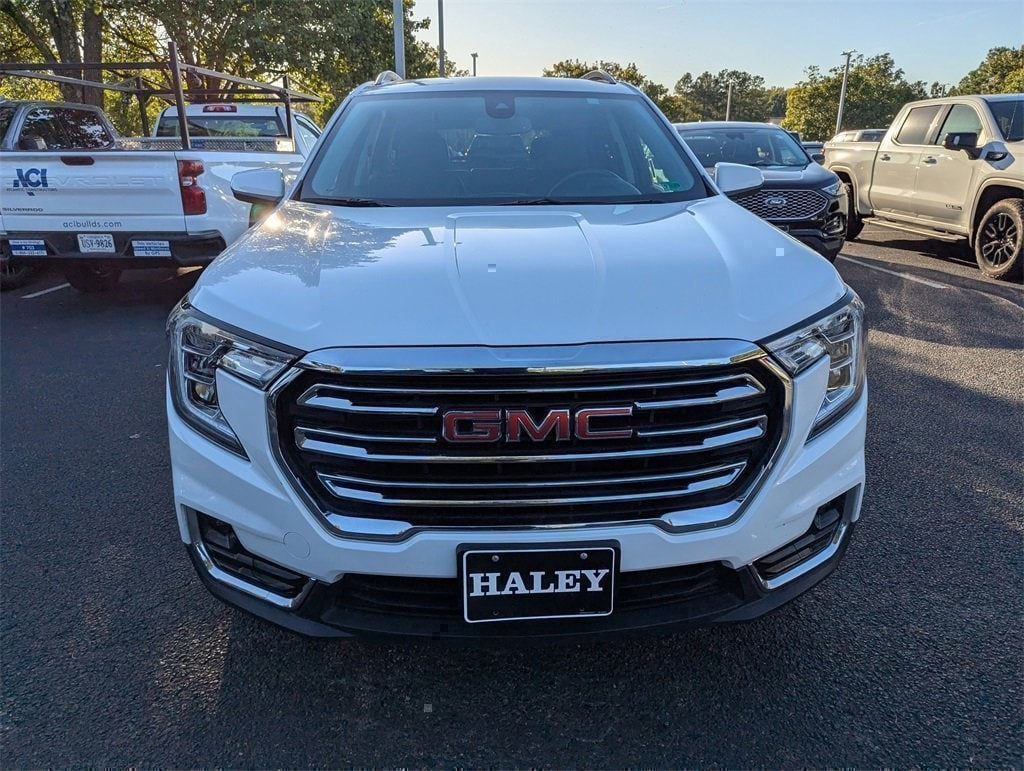 Used 2024 GMC Terrain SLT SUV