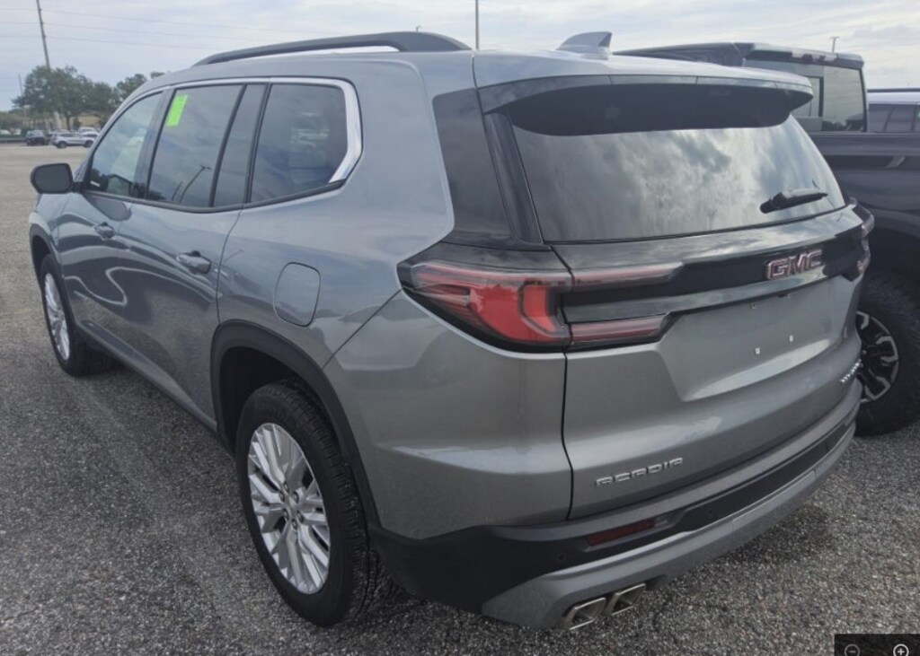 Used 2026 GMC Acadia Elevation SUV
