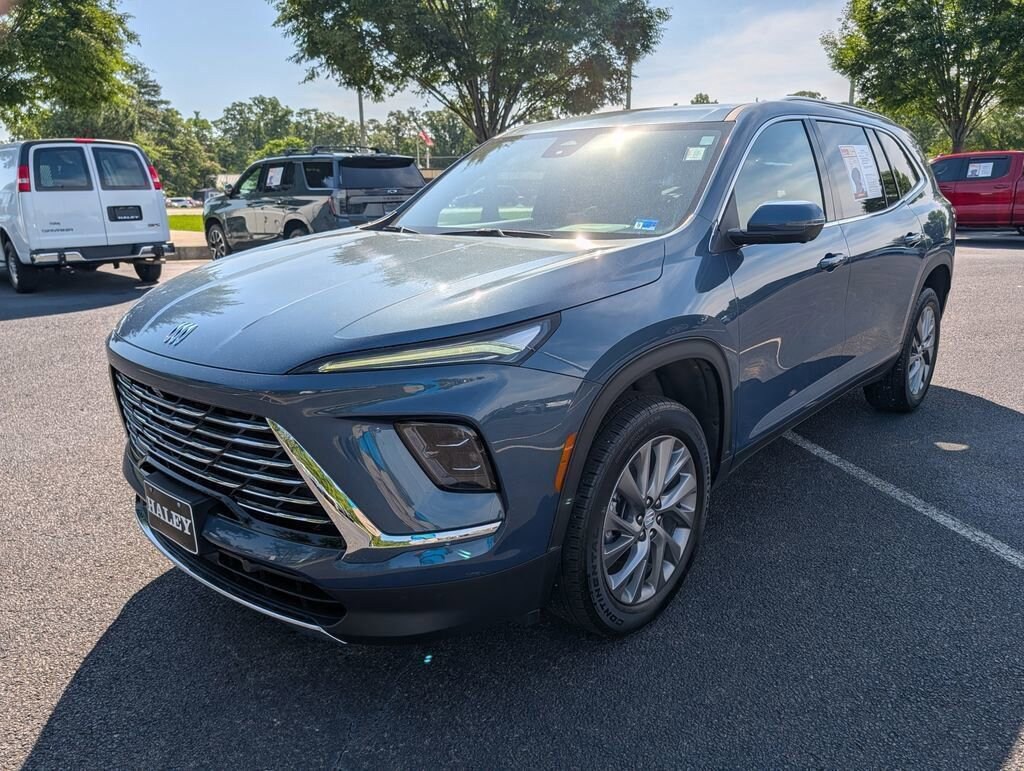 Used 2025 Buick Enclave Preferred SUV