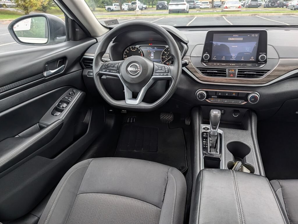 Used 2025 Nissan Altima SV
