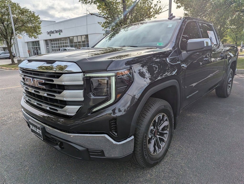 Used 2022 GMC Sierra 1500 SLE Truck Crew Cab