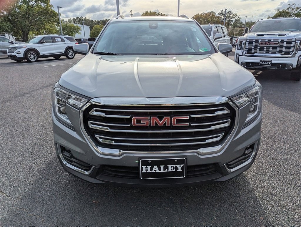 Used 2024 GMC Terrain SLT SUV