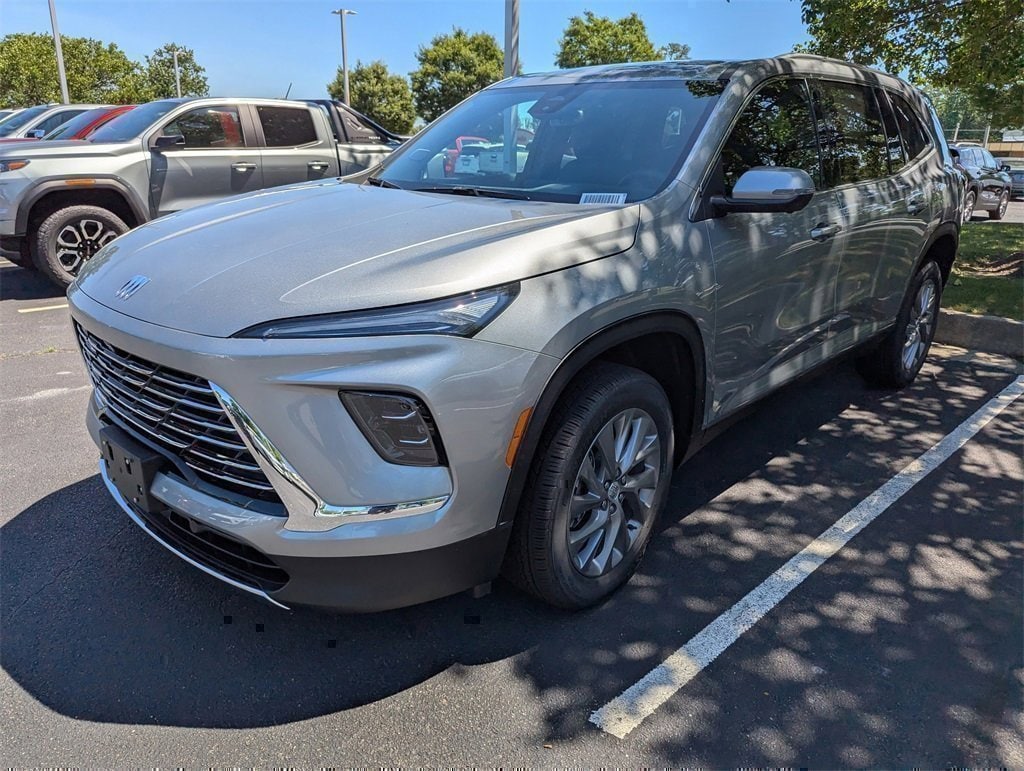 New 2025 Buick Enclave Preferred SUV