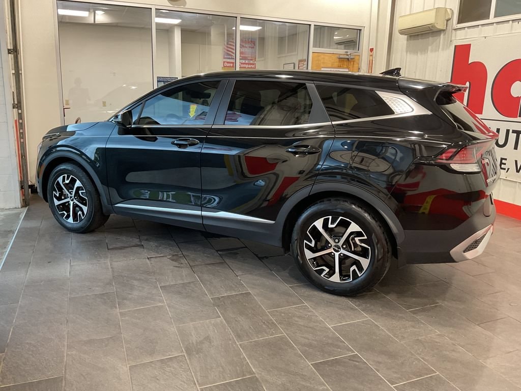 Used 2024 Kia Sportage EX