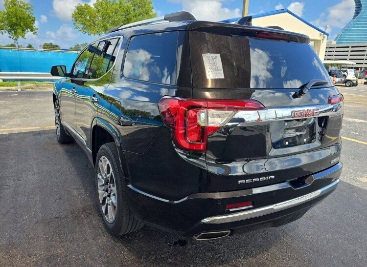2022 Gmc Acadia Denali photo 3