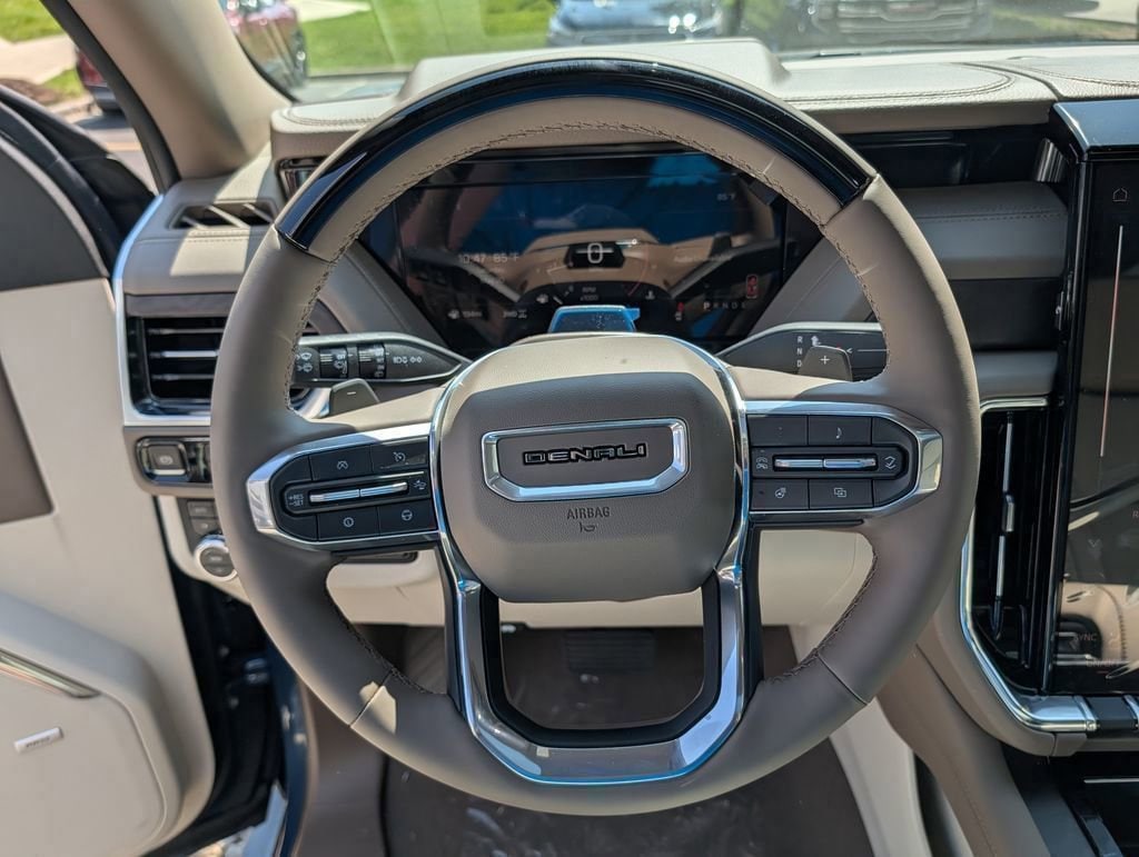 2026 GMC Yukon Denali - Photo 18