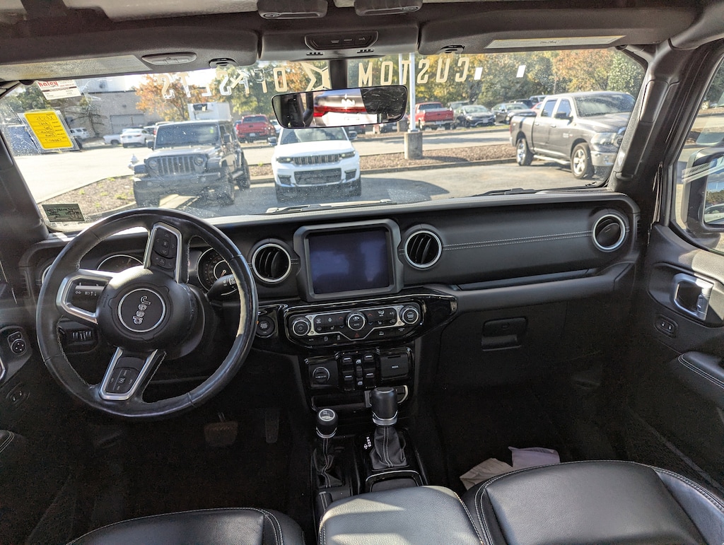 Used 2021 Jeep Gladiator Overland Truck Crew Cab