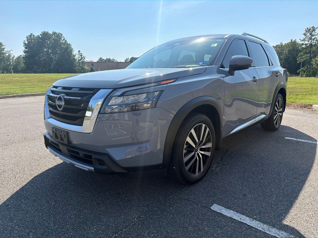 Used 2025 Nissan Pathfinder Platinum SUV