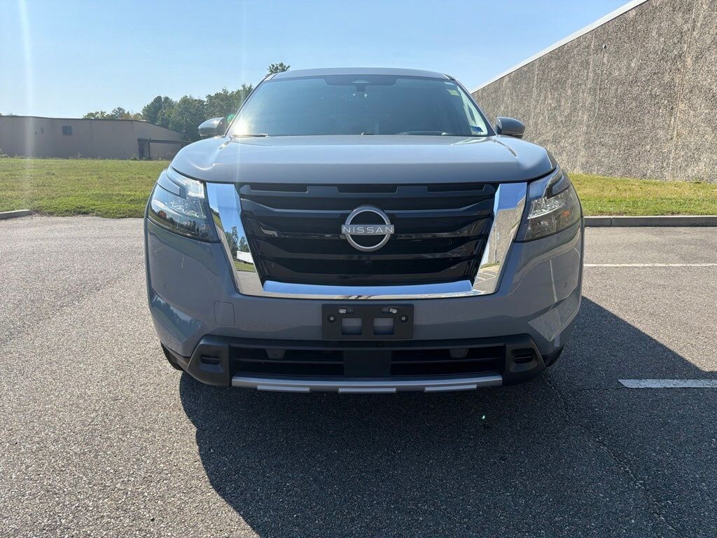 Used 2025 Nissan Pathfinder Platinum SUV