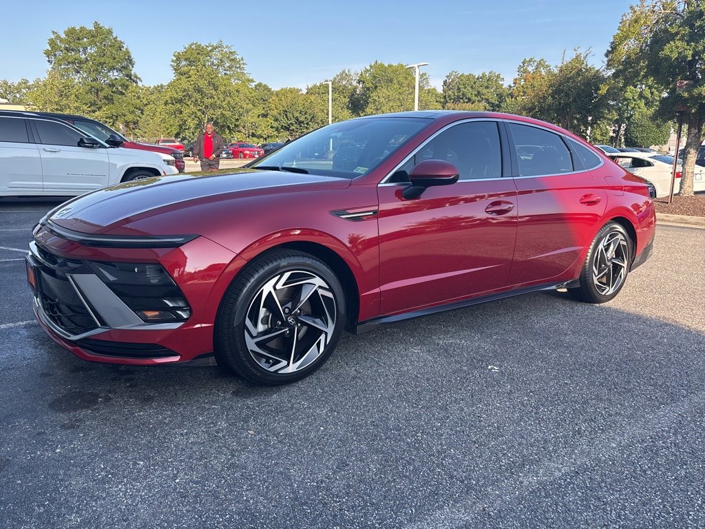 2024 Hyundai Sonata SEL photo 2