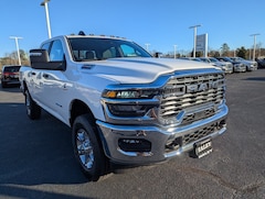 2026 Ram 2500 BIG HORN CREW CAB 4X4 6'4 BOX Pickup