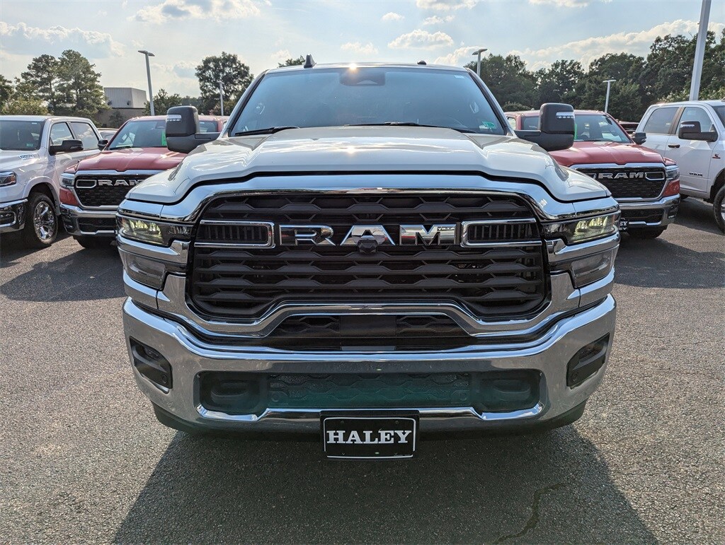 2025 Ram 2500 Big Horn photo 3