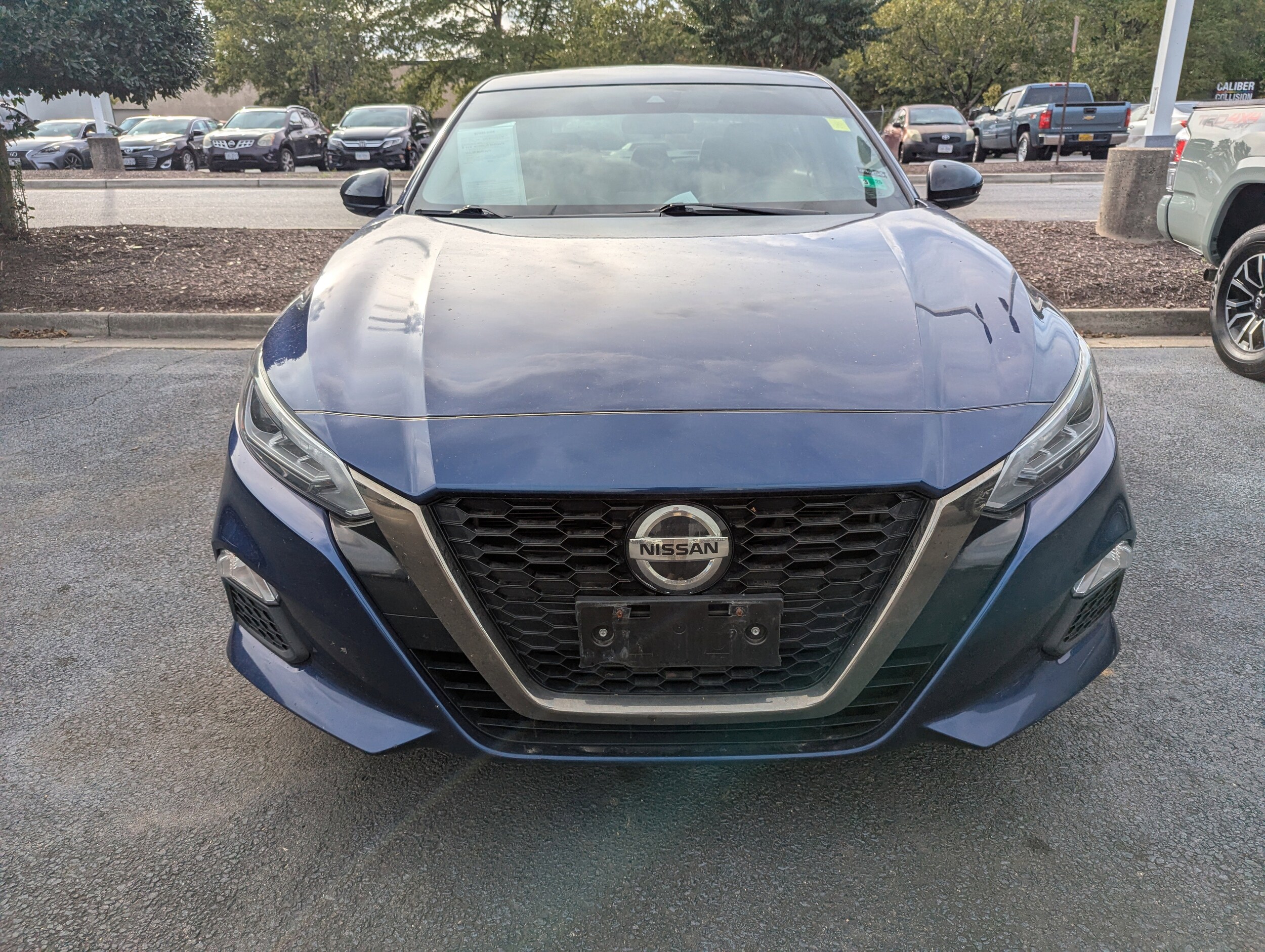 2020 Nissan Altima 2.5 SR photo 2