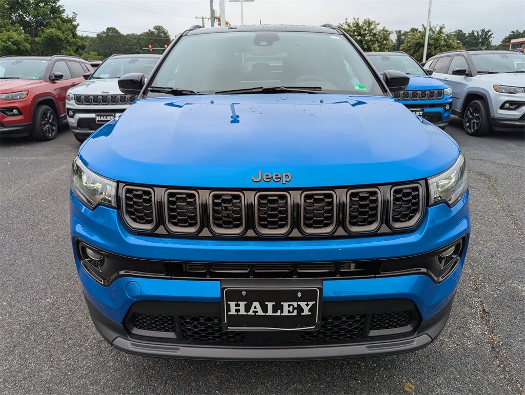 2025 Jeep Compass Limited photo 3
