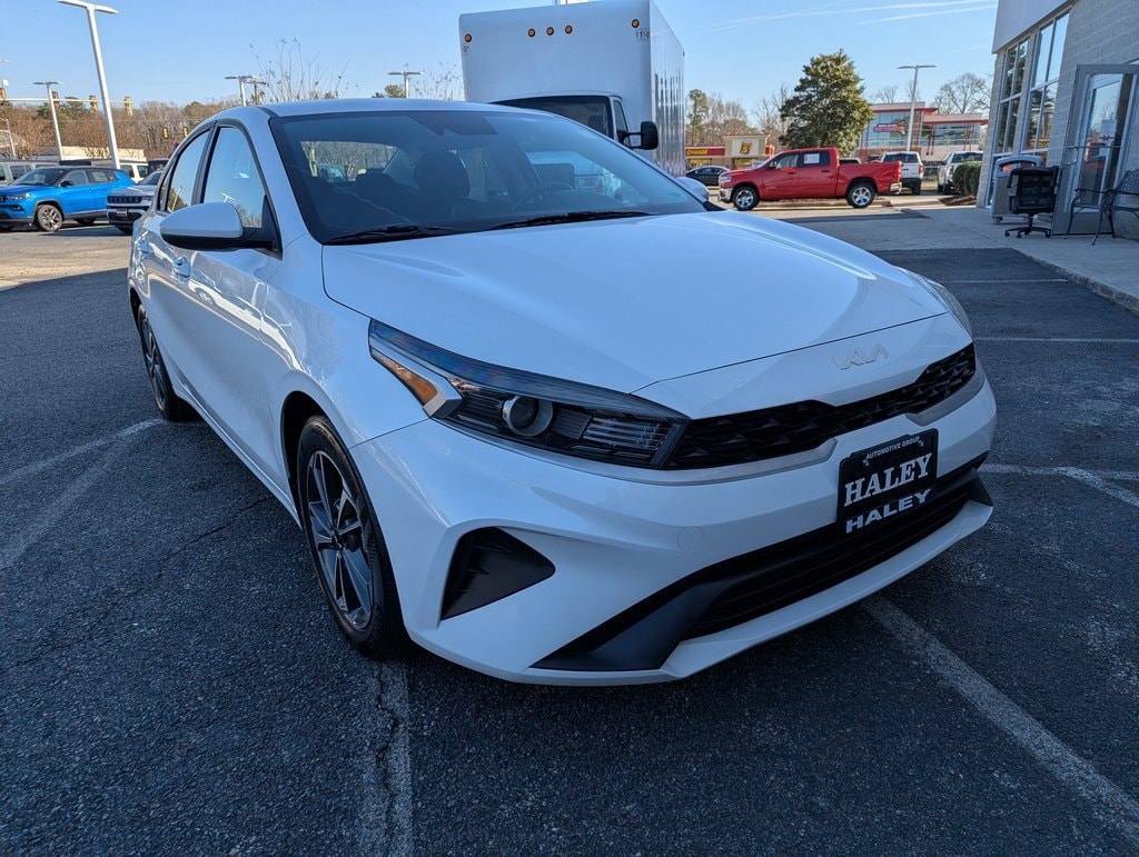 Used 2024 Kia Forte LXS Sedan