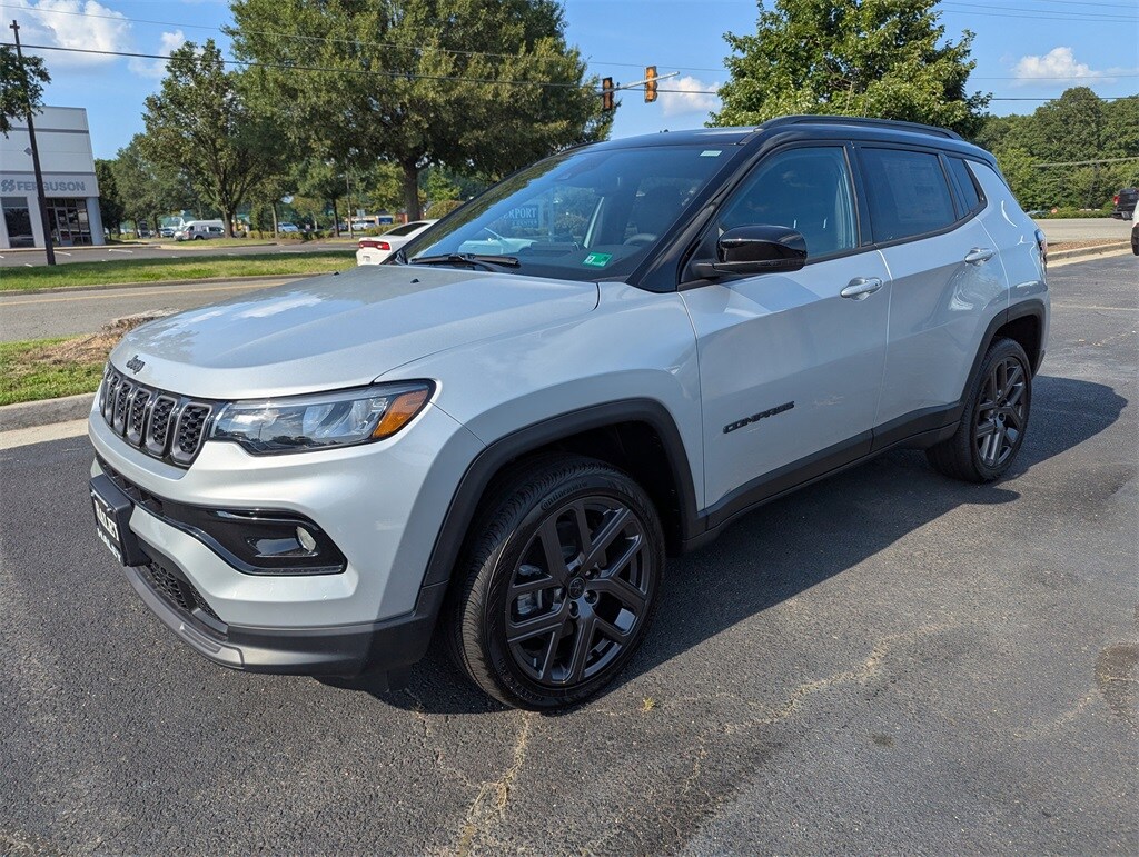 2025 Jeep Compass Limited photo 2