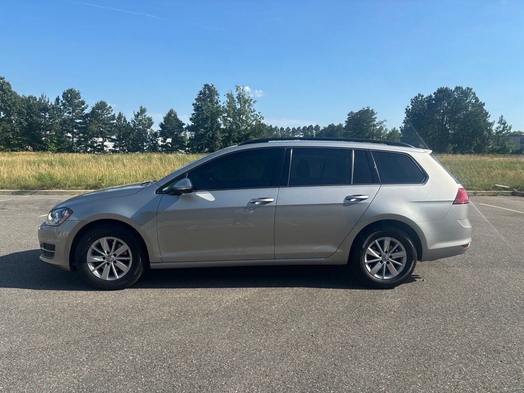 Used 2016 Volkswagen Golf SportWagen TSI S 4-Door Automatic Wagon
